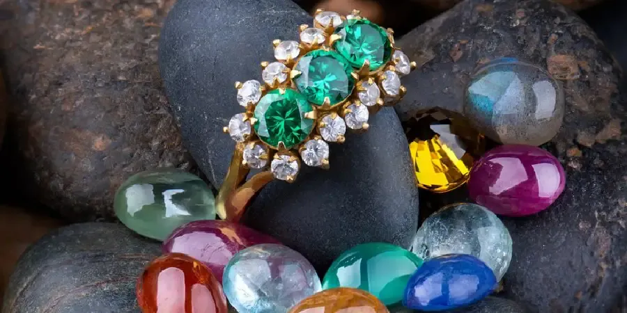 Are Customers Really Influenced by Film Stars in t...